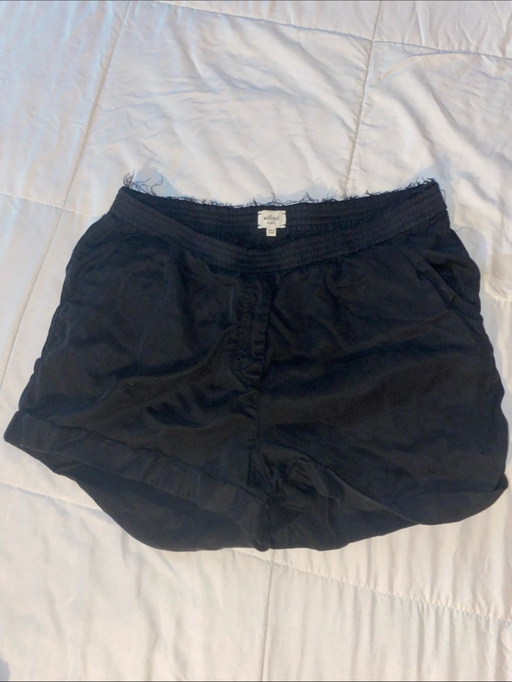 Wilfred frayed edge pull on shorts size 8